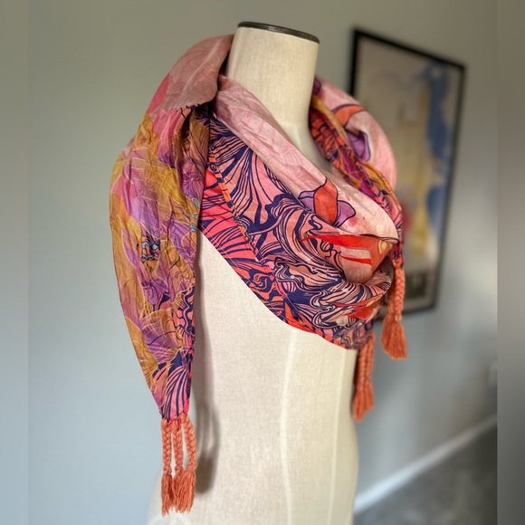 Powder Design 100% Silk Tropical Hummingbird Scarf - Picture 8 of 10